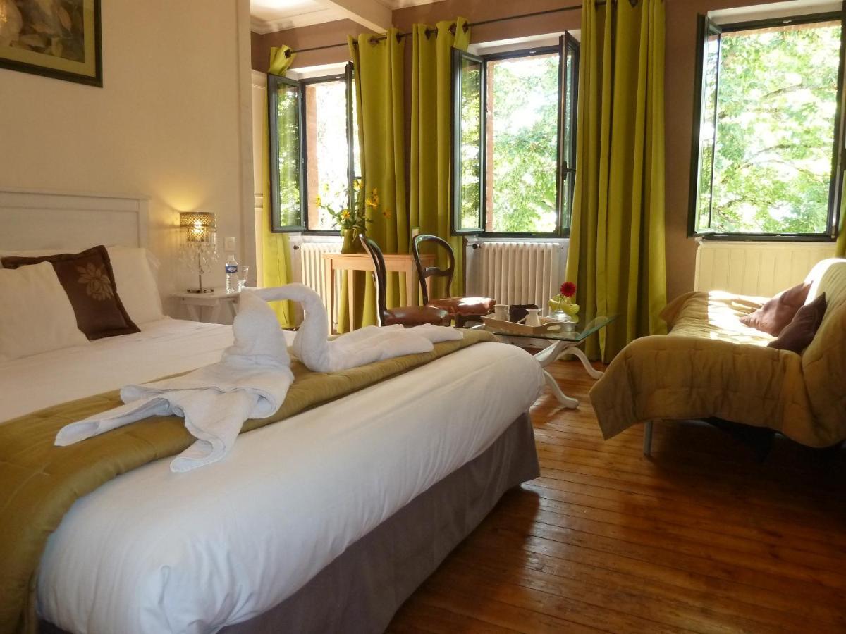 Chambre D'Hotes "Le Village" Villenouvelle Room photo